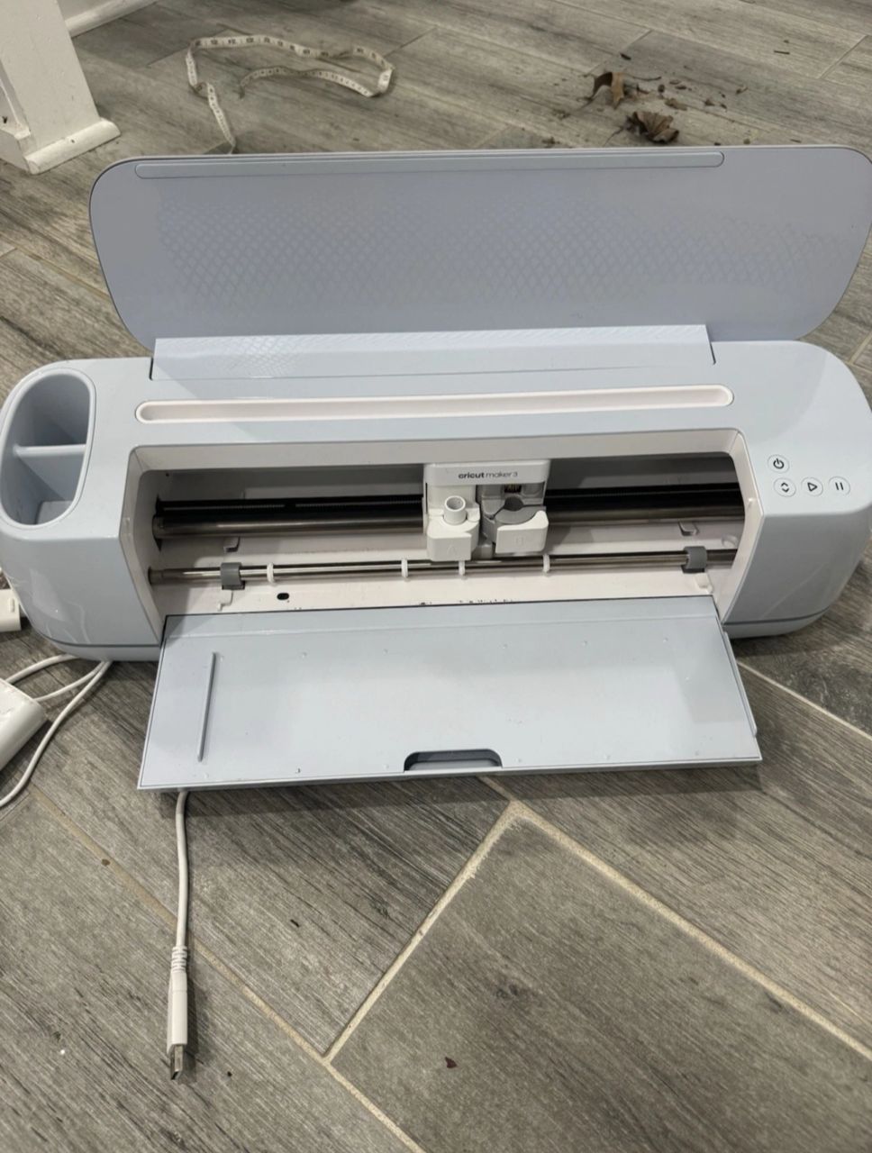 Cricut Maker 3 BUNDLE WITH NEW CASE & EXTRAS CUTTING MACHINE - Image 3